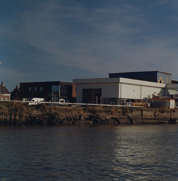 CONVERTED WITH PHOEBUS BY POST-FX