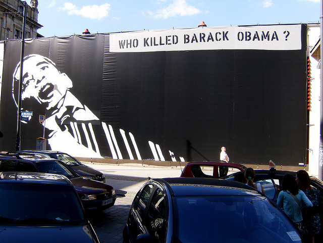 WHO KILLED BARACK OBAMA? - Kunst im Raum in WrocÅ‚aw, Polen (Juli 2008)